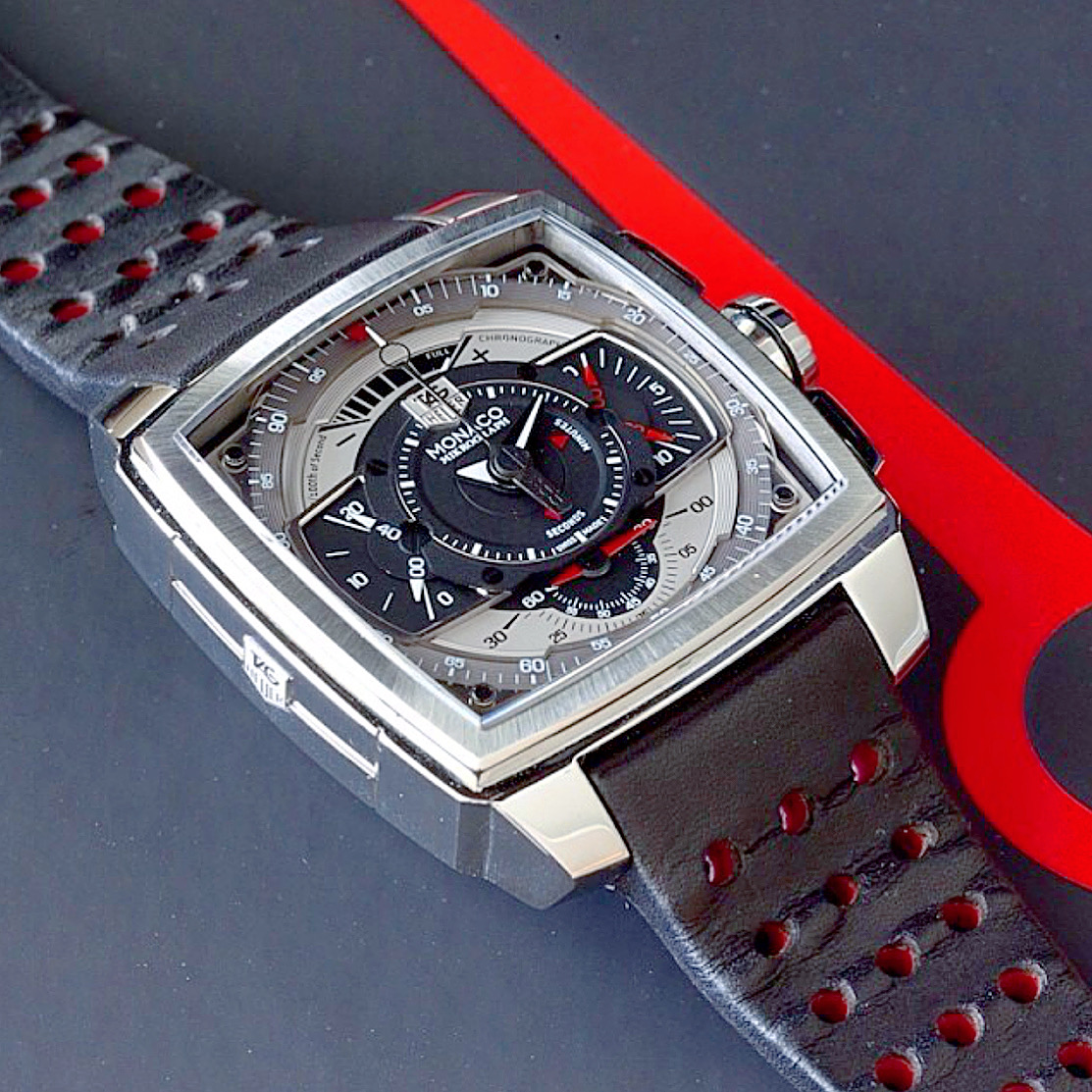 Tag heuer best sale monaco mikrograph