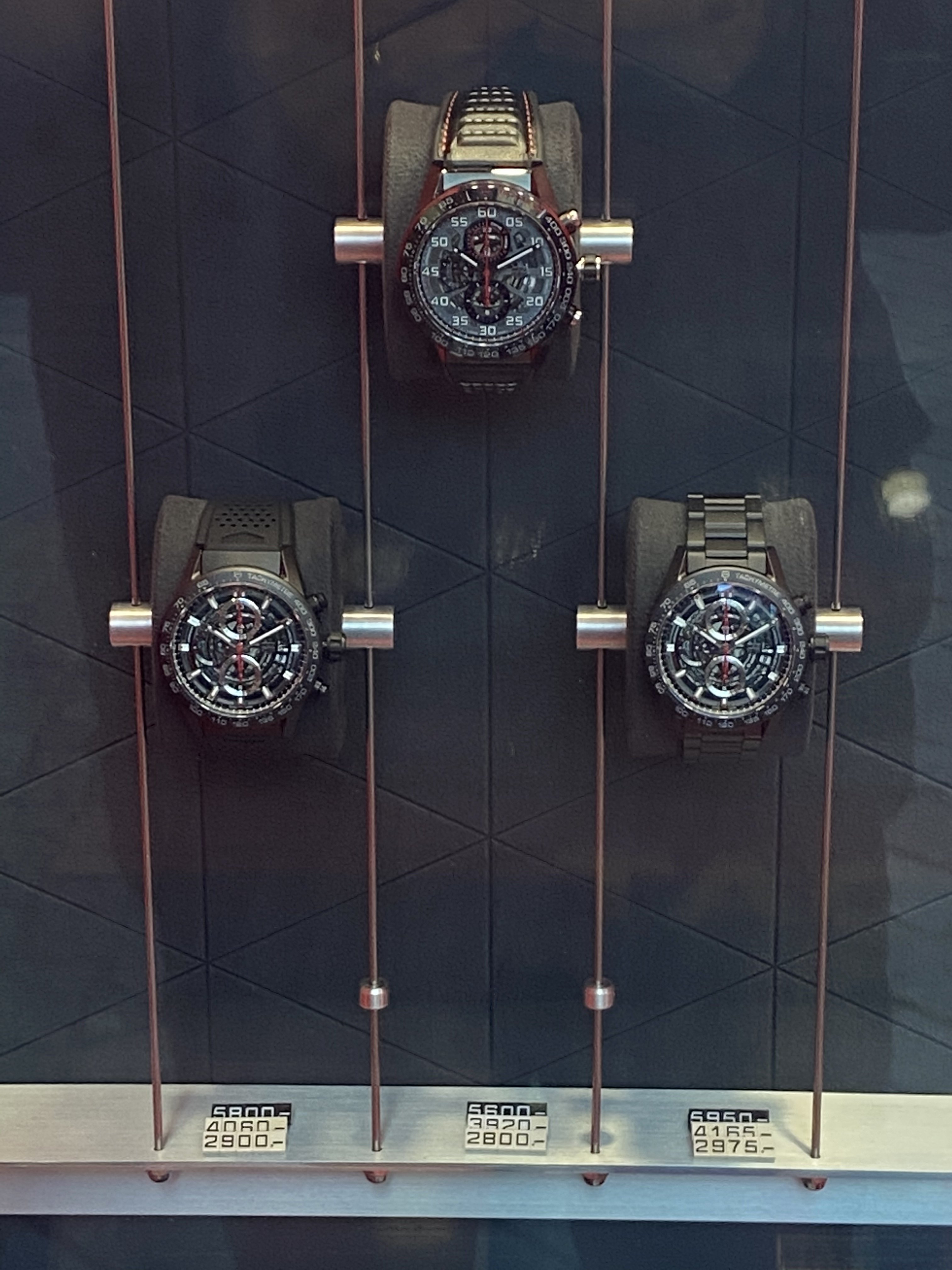 Desnudarse llegada proporción TAG HEUER OUTLET STORE ROERMOND (NETHERLANDS) | TAG Heuer Forums