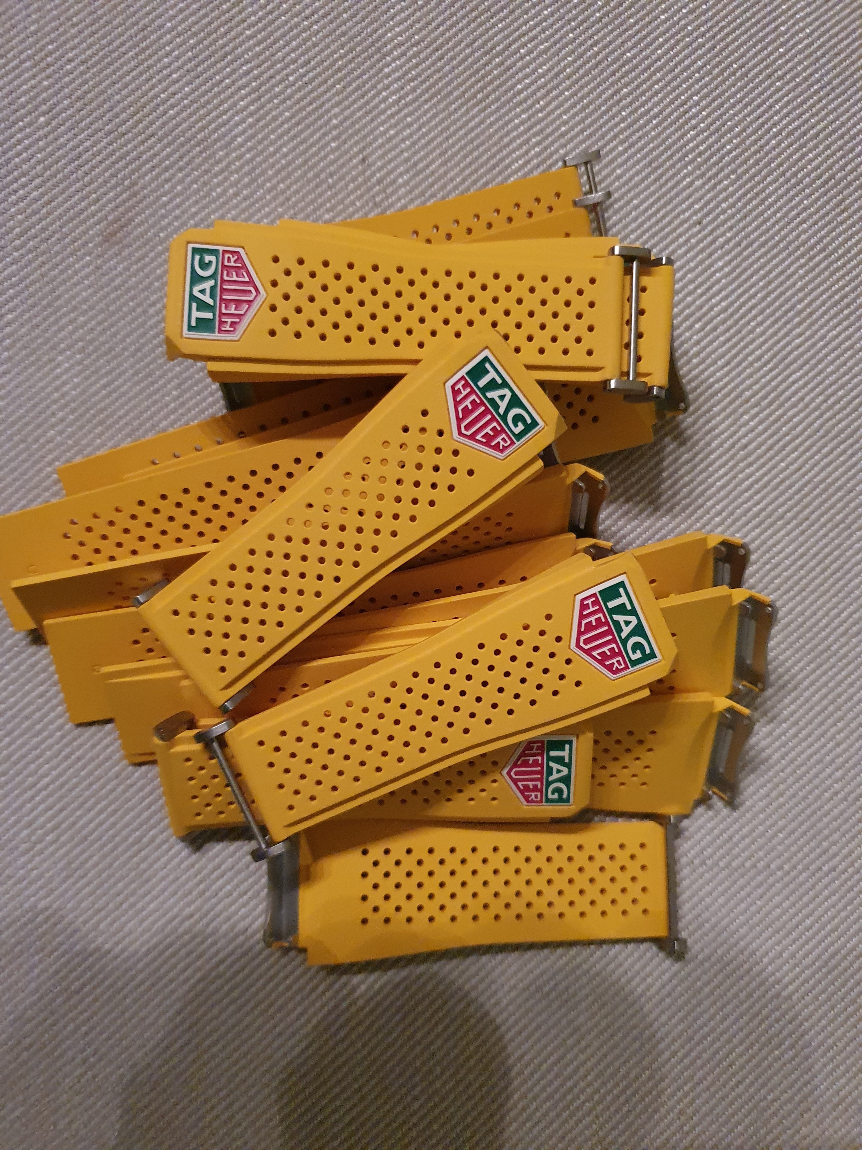 TAG Heuer Connected E2 Modular 45 Yellow Straps with Logo TAG