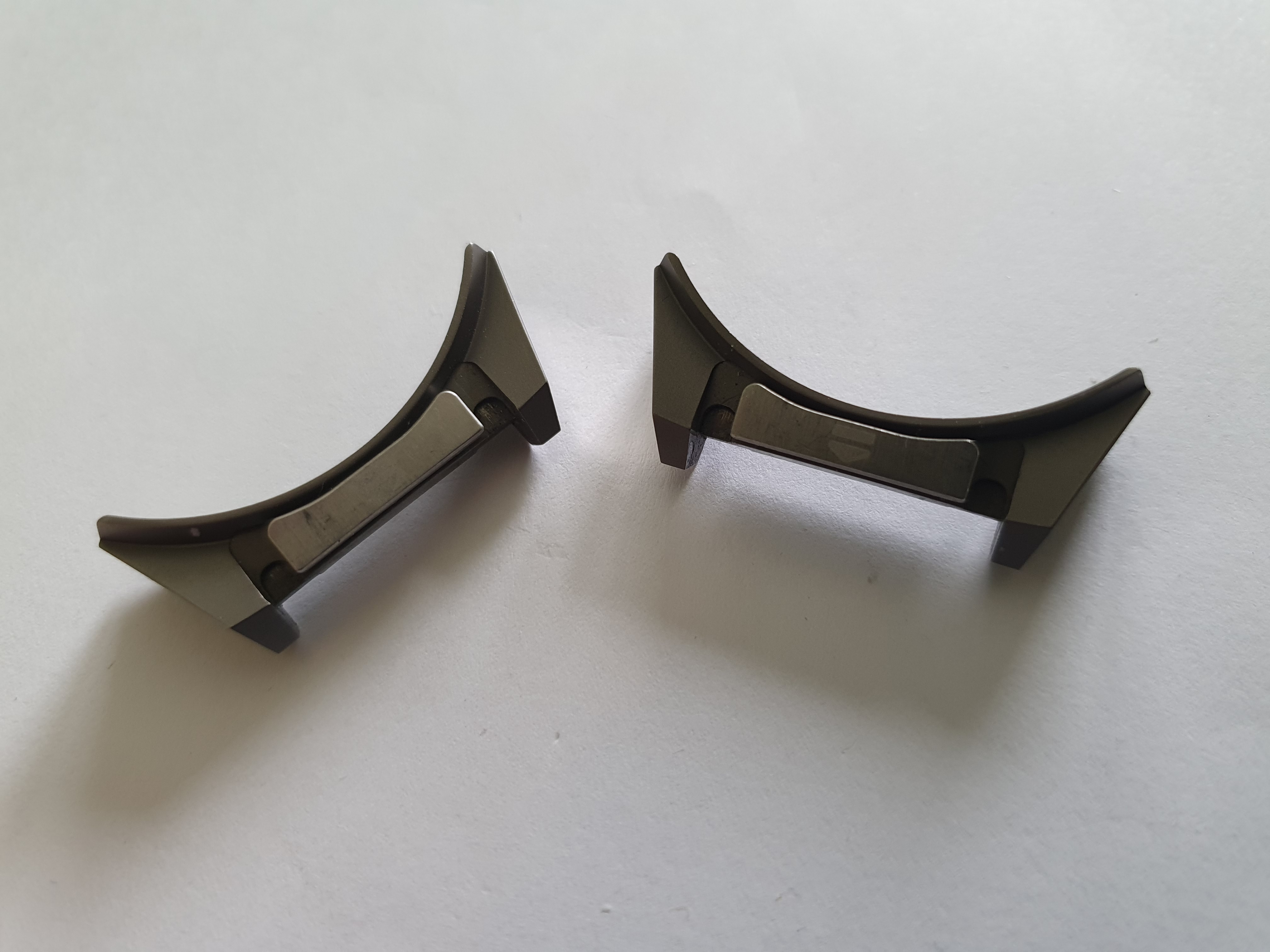 Tag Heuer Connected Modular 45mm Titanium lugs for sale TAG Heuer Watch Forums