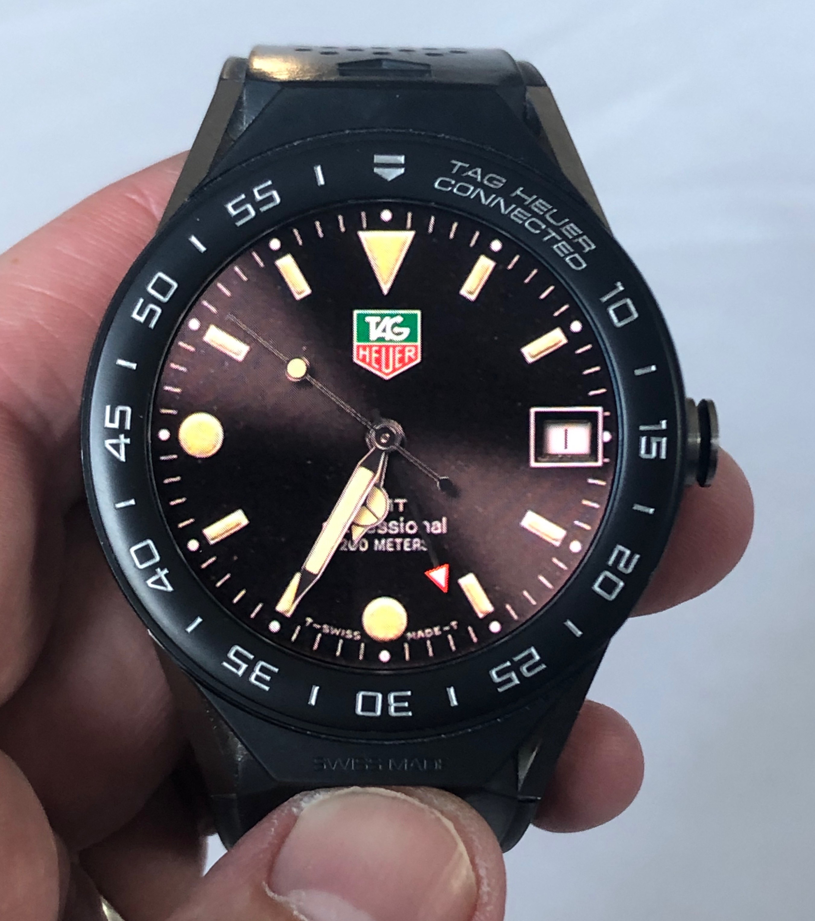 TAG HEUER • Facer: the world's largest watch face platform