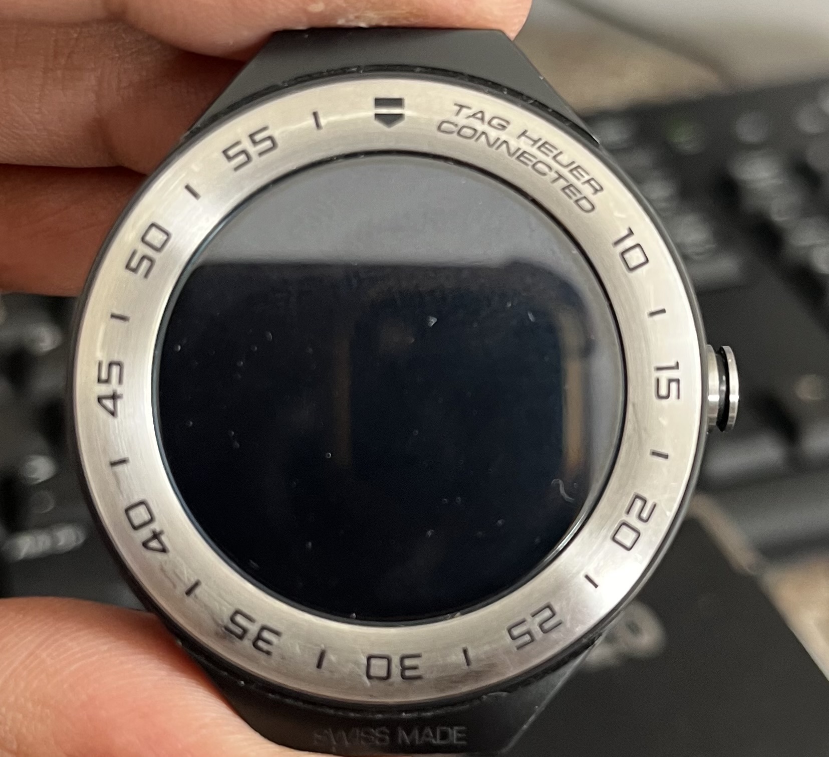 Tag heuer connected on sale bezel fell off