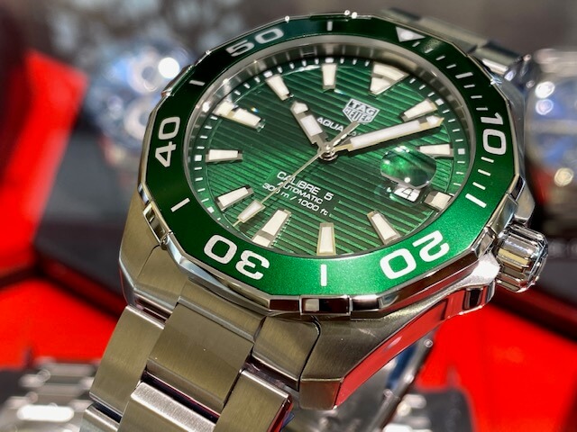 Tag heuer 2025 green bezel