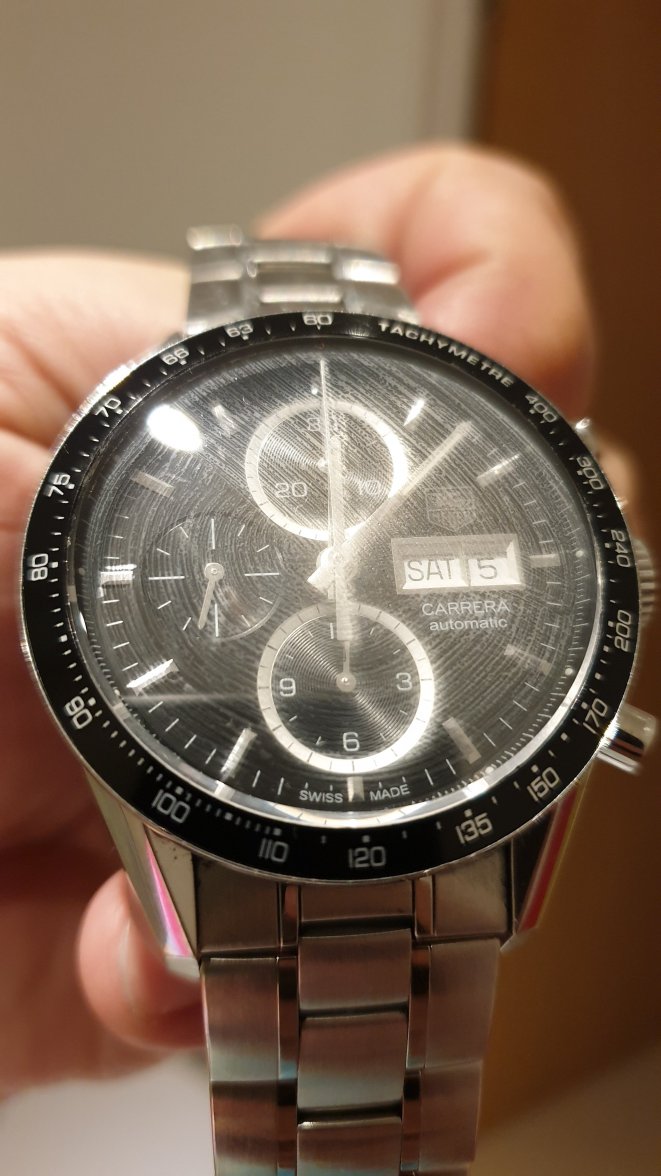 Strange swirl marks foggy Tag Carrera glass face TAG Heuer Forums