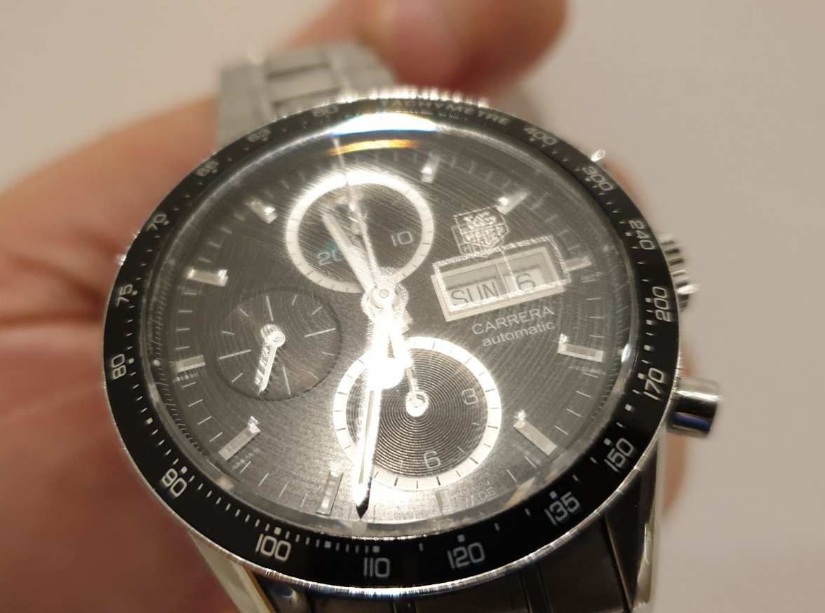 Strange swirl marks foggy Tag Carrera glass face TAG Heuer Forums