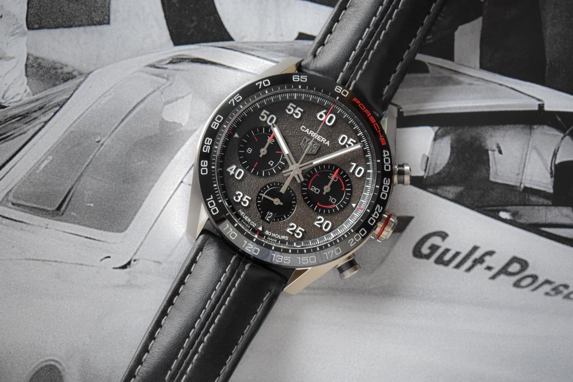 TAG-Heuer-Carrera-Porsche-Chronograph-Special-Edition-44mm-Calibre-Heuer-02-Automatic-CBN2A1F-1.jpg