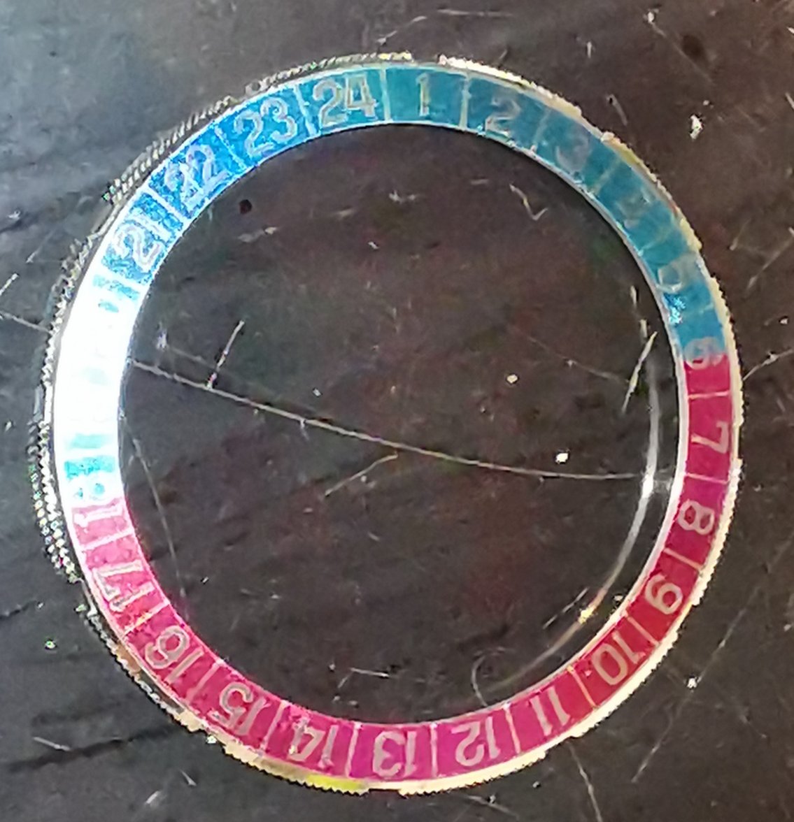 bezel.jpg
