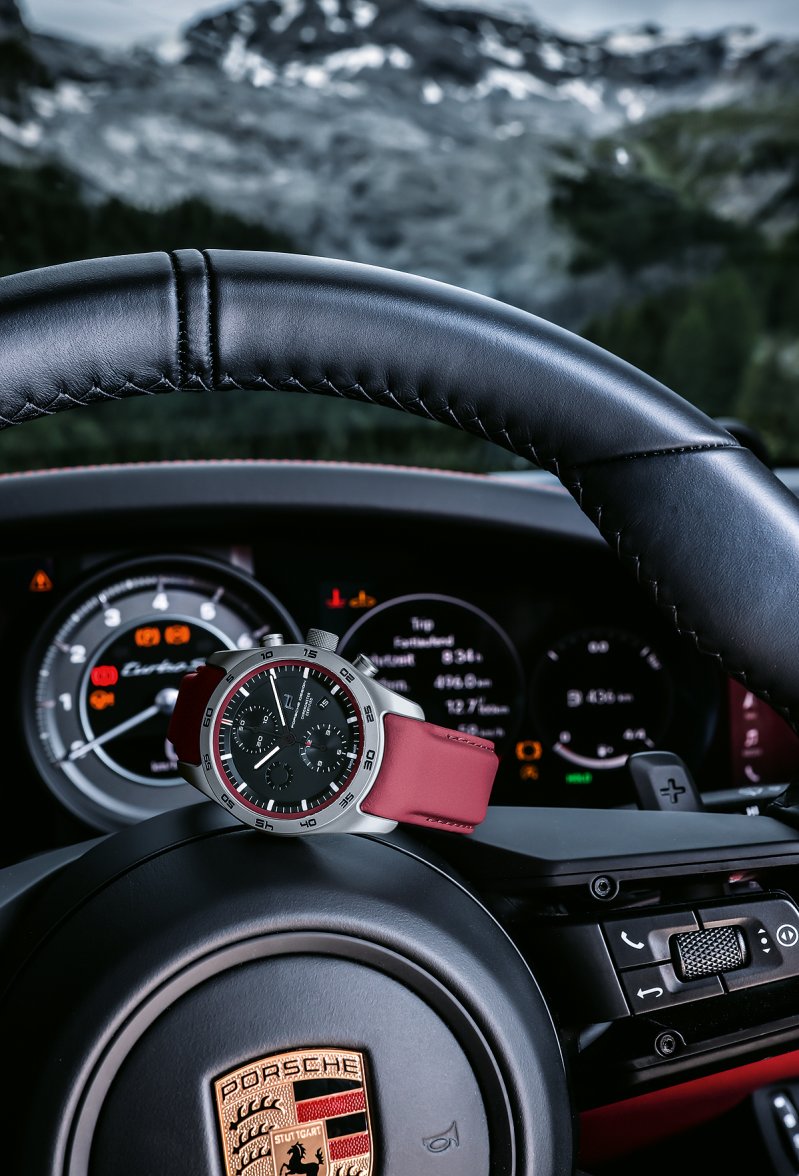 Porsche_Design_Chronograph_Customized_dashboard_1000.jpg