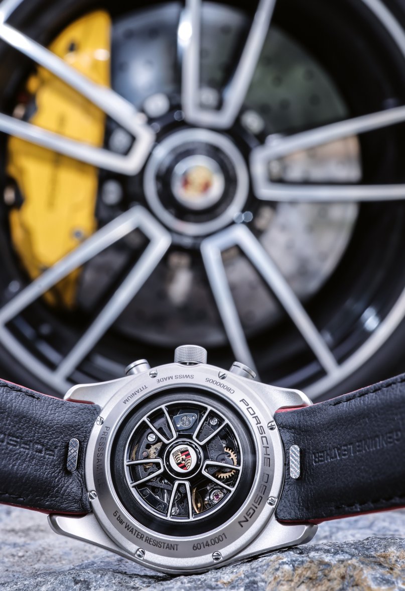 Porsche_Design_Chronograph_Customized_back_rotor_1000.jpg