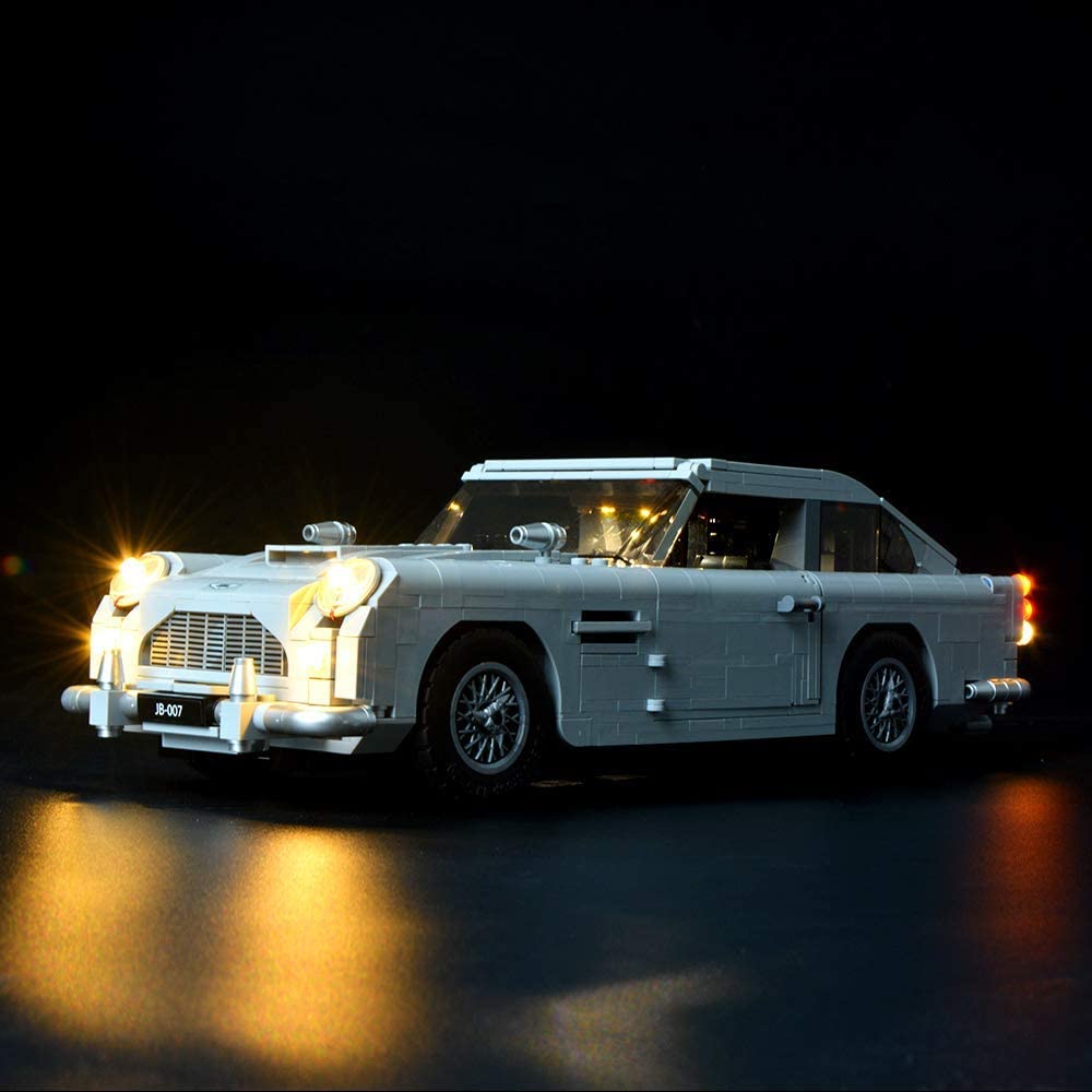 LEGO Creator Expert James Bond Aston Martin DB5 3.jpg