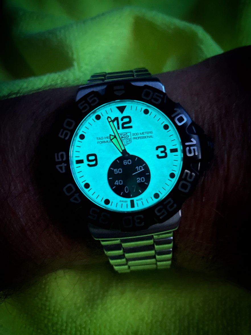 Tag Heuer Formula 1 Grande Date, WAH1011.BA0854 lume 1.jpg