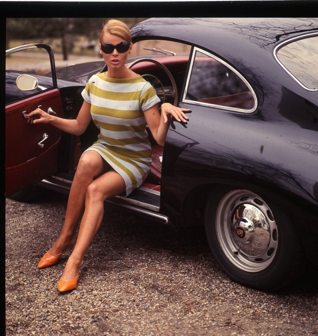 Porsche 356 girl 3.JPG