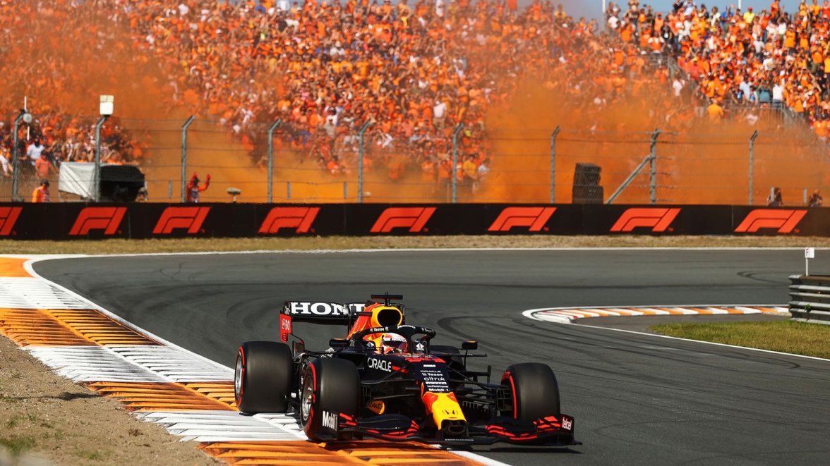 1630853499_Dutch-GP-Max-Verstappen-beats-Lewis-Hamilton-at-home-Zandvoort.jpg