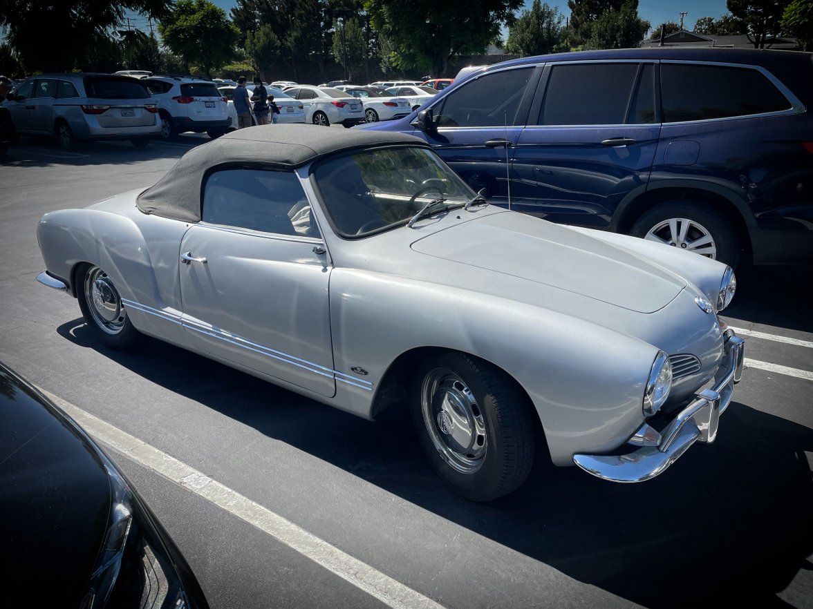 '60's VW Karmann Ghia  2.jpg