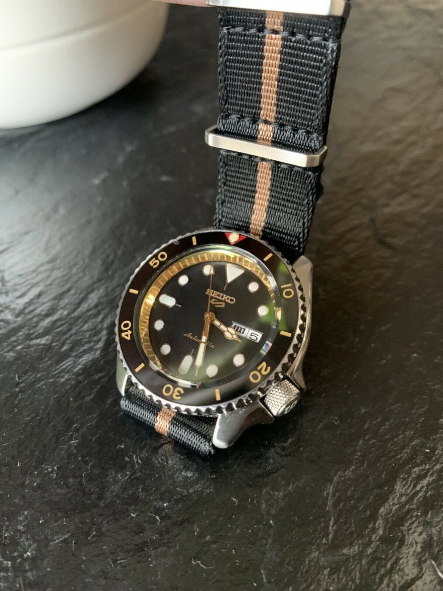 Seiko SKX007 Mod Gold.jpeg