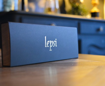 Lepsi-Watch-Scope-Watch-Analyzer-17-426x351.jpg