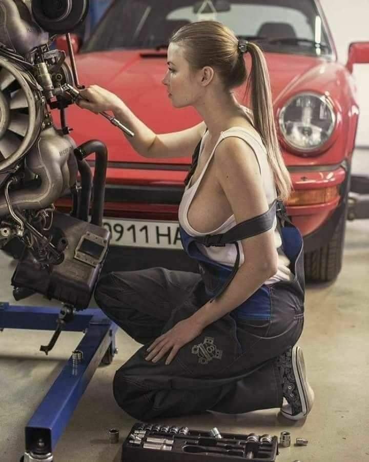 Porsche Carrera mechanic.jpeg