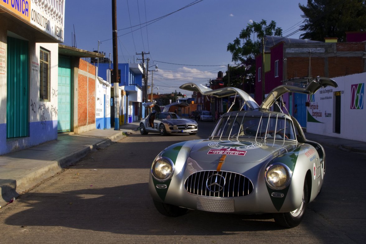 1952-Mercedes-Benz-300SL-Carrera-Panamericana-1.jpg