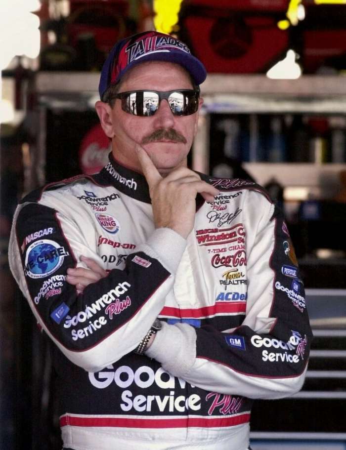 Dale Earnhardt wearing TAG Heuer 1000 2.jpg