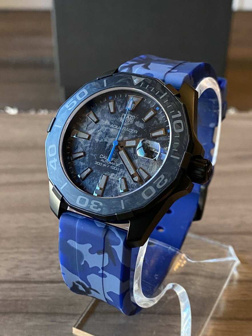 TAG HEUER AQUARACER CARBON EDITION.jpeg