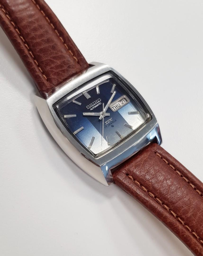 seiko_vintage_61065569_beautiful_gradient_blue_dial_nice_size_1583811323_058784c4_progressive.jpg