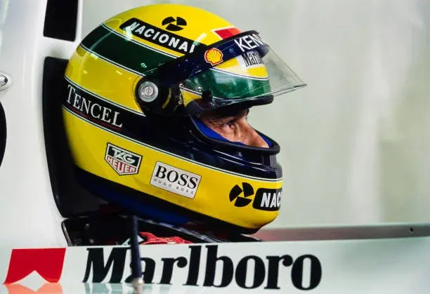 Senna helmet 1993.webp