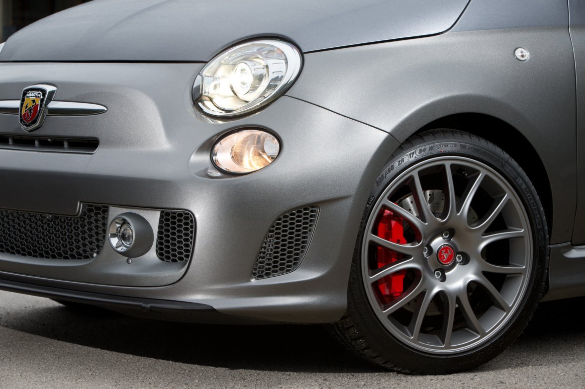 Abarth_TagHeuer_05.jpg