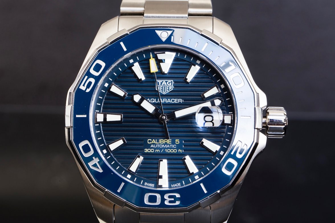 2016 TAG Heuer Aquaracer Calibre 5 43mm.jpg