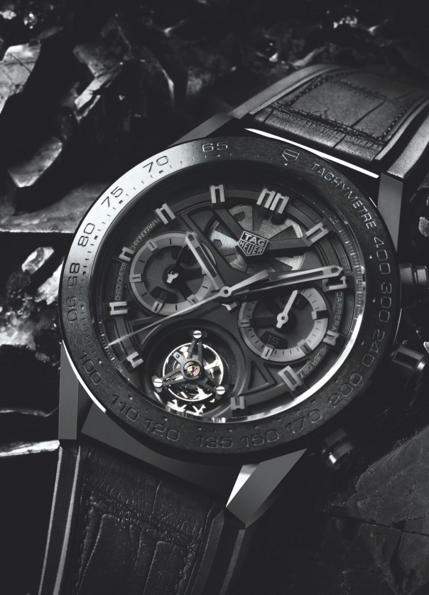 CAR5A8Z.FC6377 TH CARRERA CAL. HEUER-02T - BLACK PHANTOM - MOOD PACKSHOT 2016.jpg