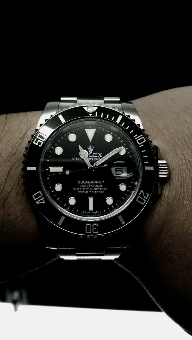 Rolex_Submariner_Date_-_4[1].jpg