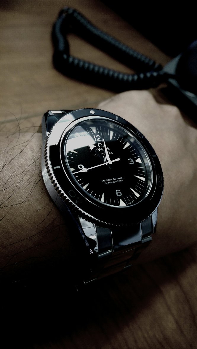 OMEGA_Seamaster_300_Master_Co-Axial_-_5[1].jpg