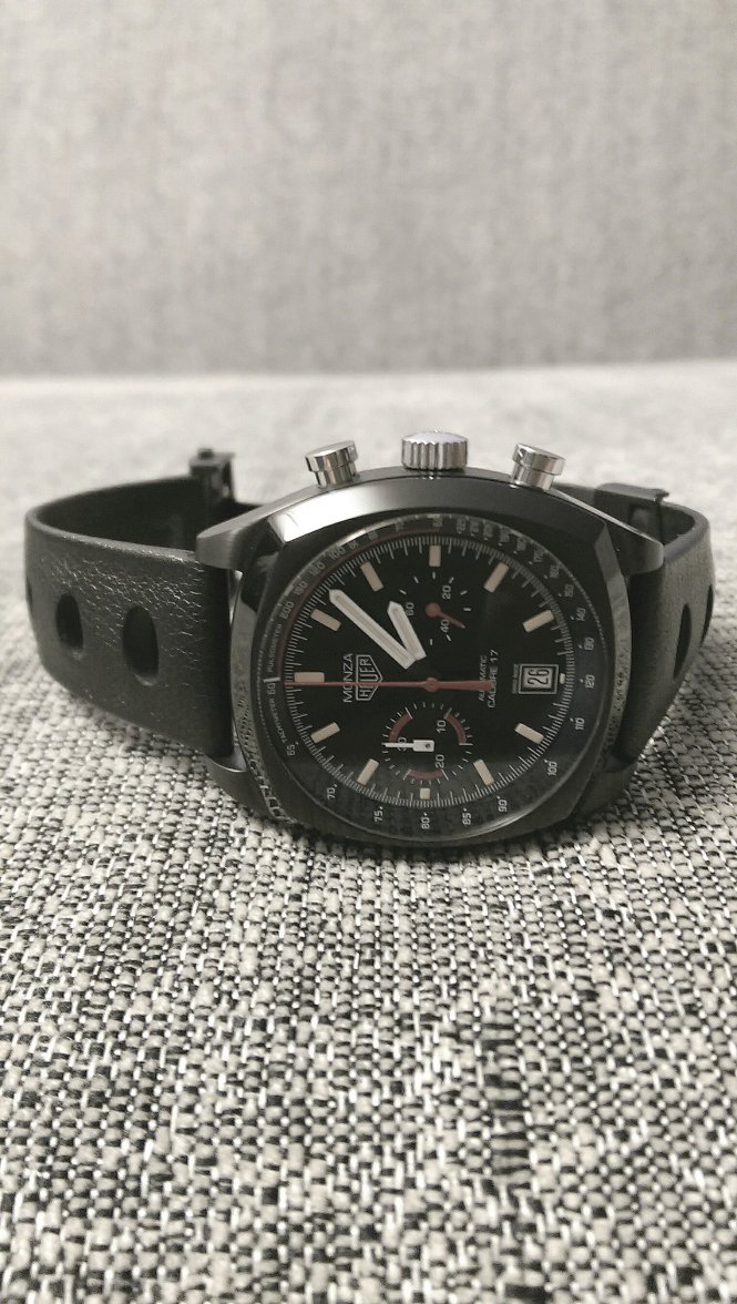 Heuer Monza Calibre 17 - 2.jpg