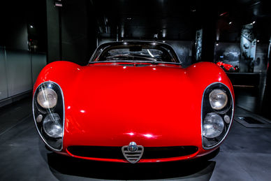 Alfa-Romeo-33-Stradale-Museo-Storio-04.jpg