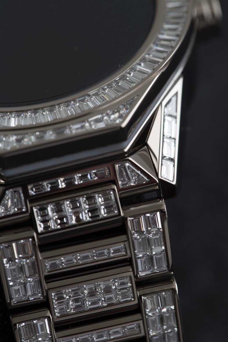 2018-TAG-Heuer-Connected-Modular-45-Diamonds-1.jpg