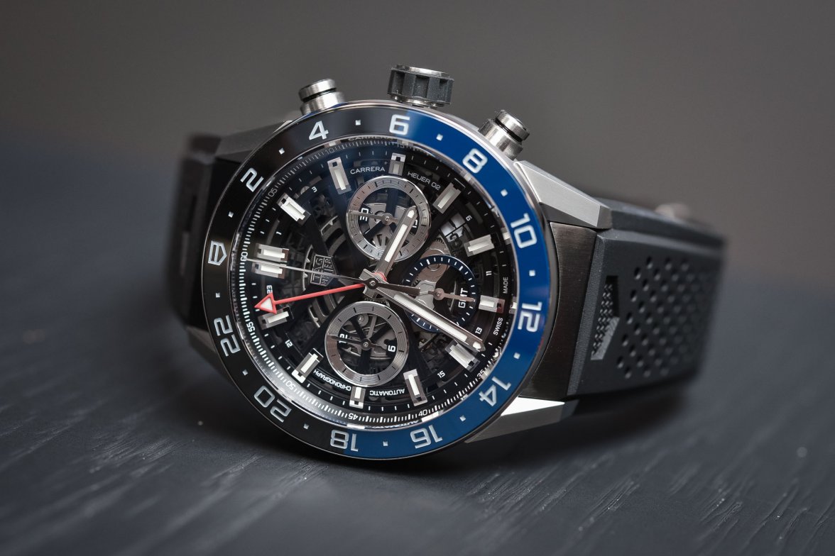 TAG-Heuer-Carrera-Heuer-02-GMT-Chronograph-review-6.jpg