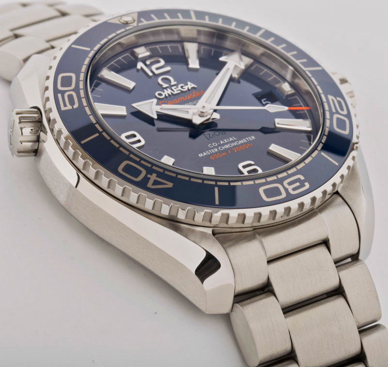 Montre du jour 5 Seamaster Planet Ocean Glamour Shot Web Lower.jpg