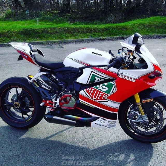 ducati-1199-tag-heuer-paint.jpg